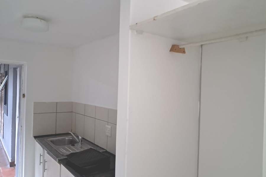 To Let 0 Bedroom Property for Rent in Maitland Western Cape